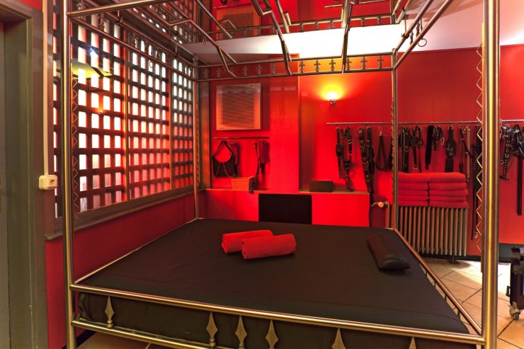 FAQ – Was ist BDSM? Das Studio Unschlagbar in München erklärt