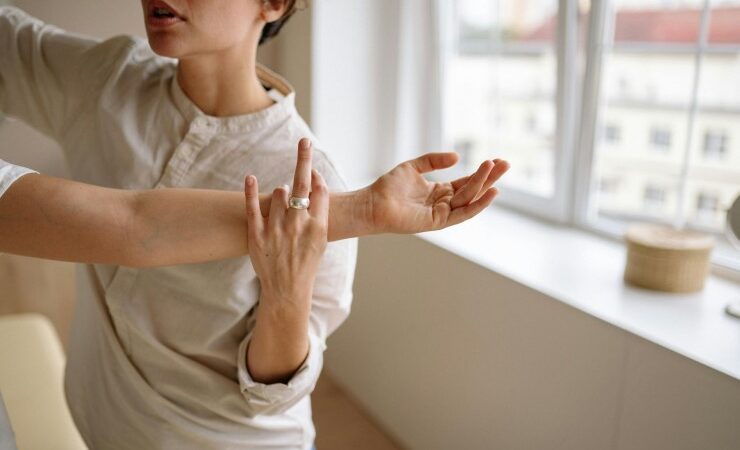 Gezielte Bewegungstherapie: Warum Physiotherapie mehr ist als Sportübungen