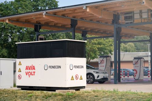 IAA Transportation: FENECON zeigt Made-in-Germany-Stromspeicherlösungen für Transport und Logistik