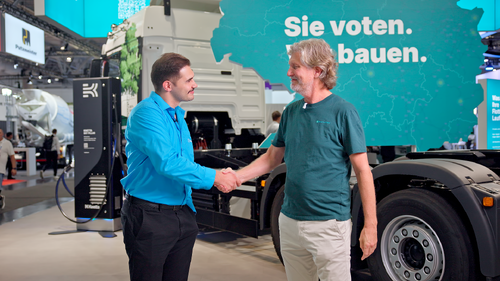 ElectroFleet geht eine Partnerschaft mit FENECON ein, um in seinem “Charging-as-a-Service”-Netzwerk Batteriespeicher mit einer Kapazität von 40 MWh zu installieren